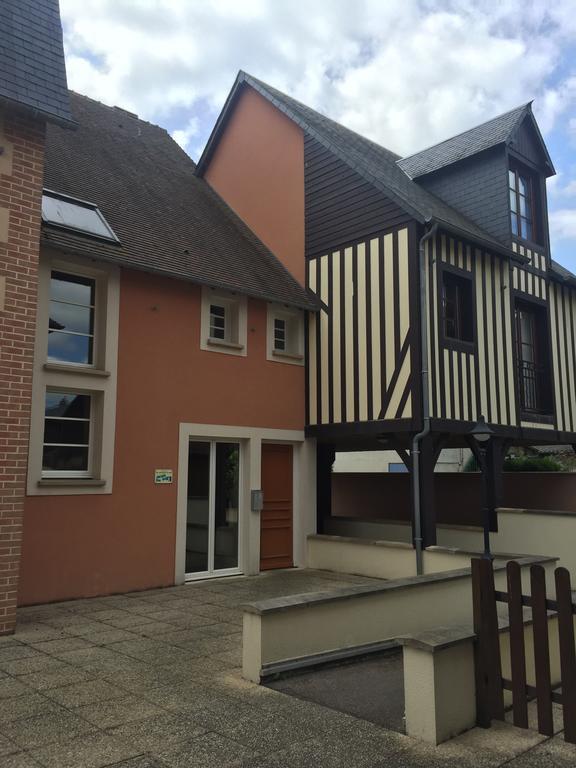 Teeraya Honfleur Exterior foto